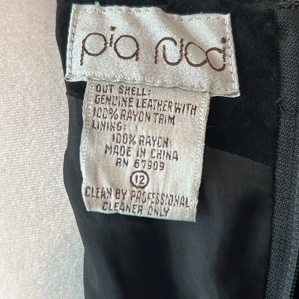 1980's Vintage Pia Rucci Flapper Fringe Suede Sheath Dress Statement Shoulders - Picture 12 of 14